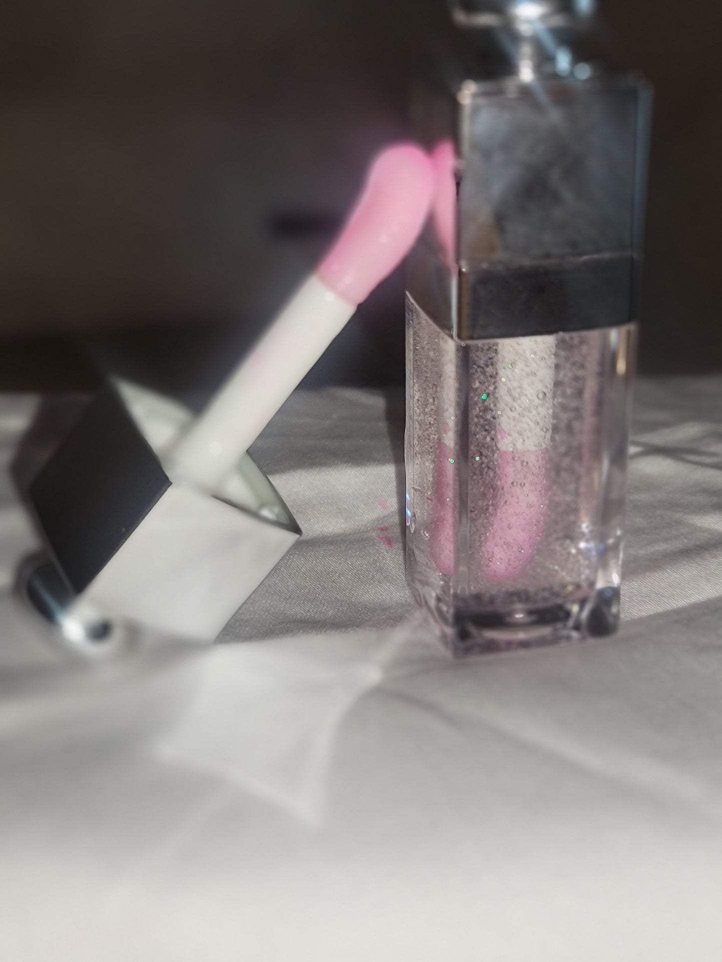 Clear color changing lipgloss